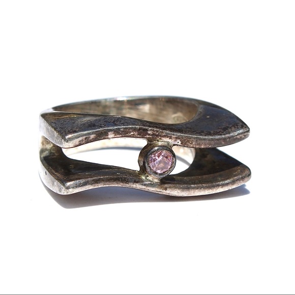 Vintage Sterling Silver Pink Cubic Zirconia Ring 6 - Picture 2 of 8
